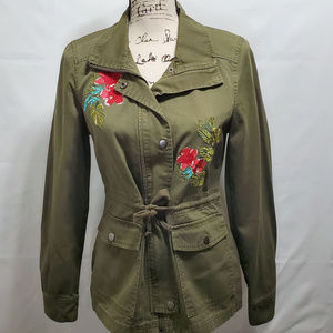 Style Me Green Embroidered Flower 2 Pockets Jacket